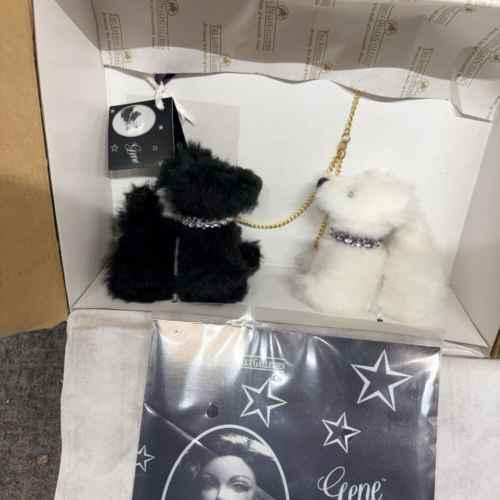 NIB Gene Marshall OUT FOR A STROLL 93547 Scottie Terrier Pet Dogs Set